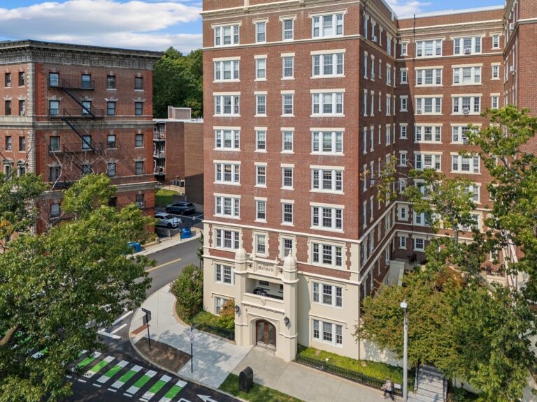1454 Beacon #744 - Brookline, MA
