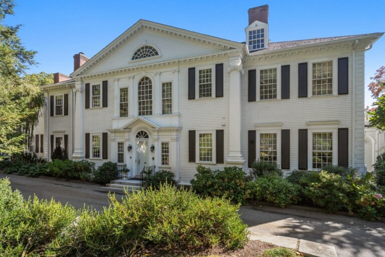 15 Catlin Road - Brookline, MA