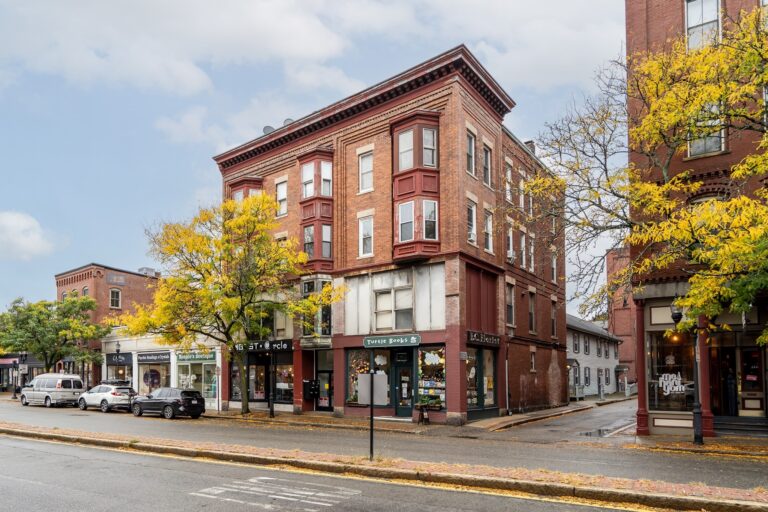 222 Washington St. #3 - Brookline, MA