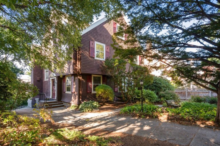 309 Buckminster Rd - Brookline, MA