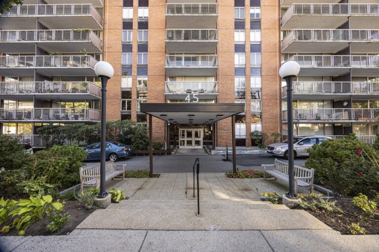 45 Longwood Avenue #PH D - Brookline, MA