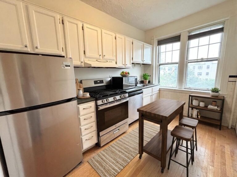 455 Washington St #4 - Brookline, MA
