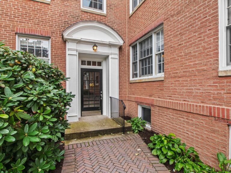46 Browne St #5 - Brookline, MA