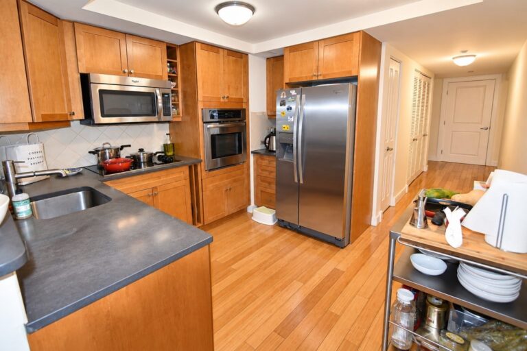 77 Marion St #106 - Brookline, MA