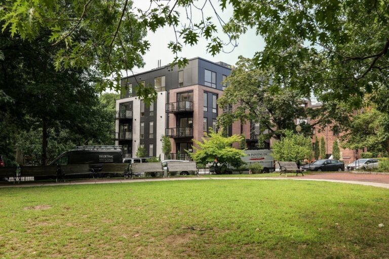 80 Vernon #PentHouse B - Brookline, MA