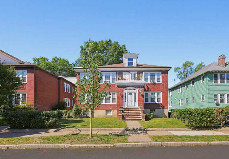 91 Verndale St - Brookline, MA